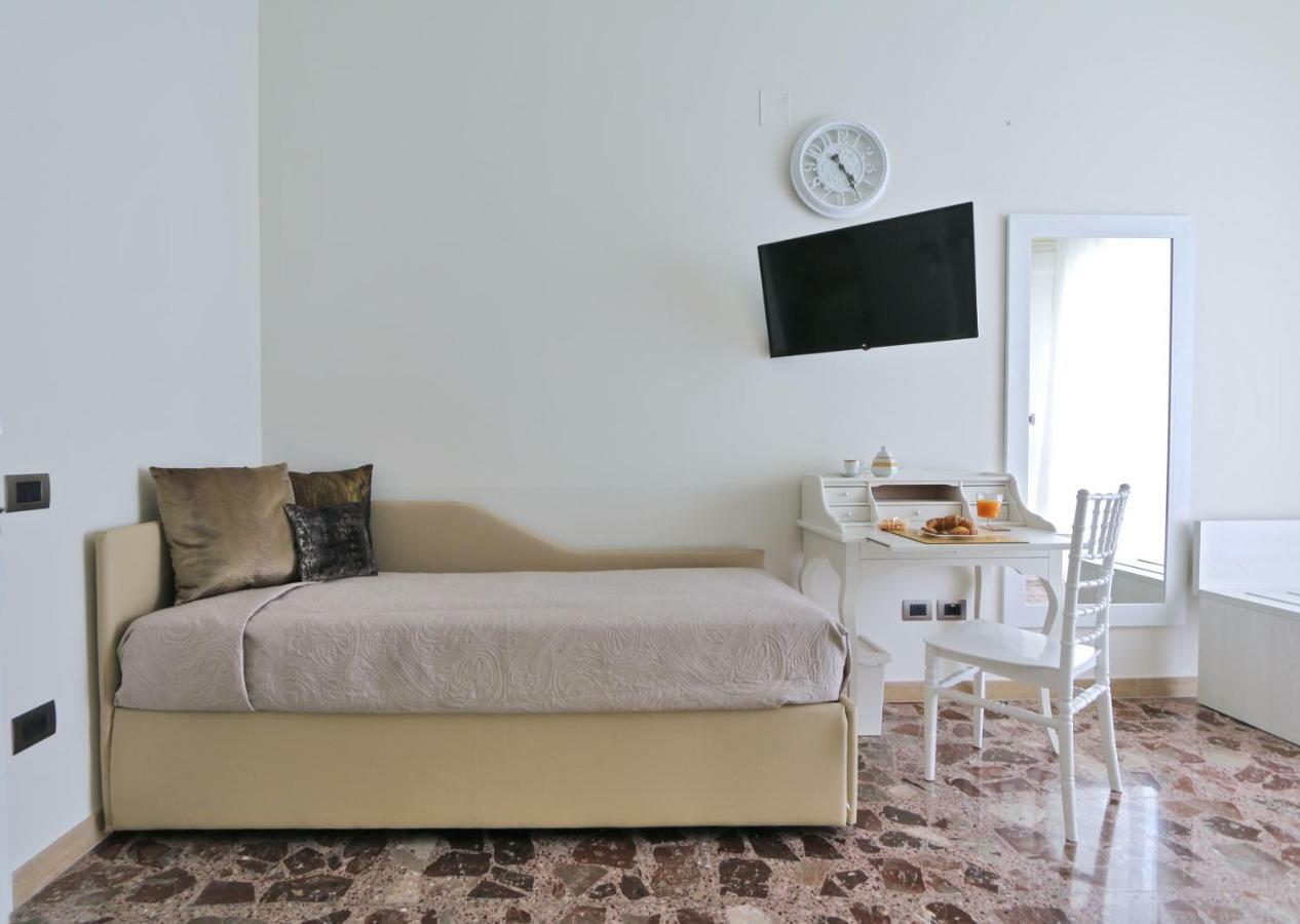 Solidea Bnb ซาแลร์โน ภายนอก รูปภาพ